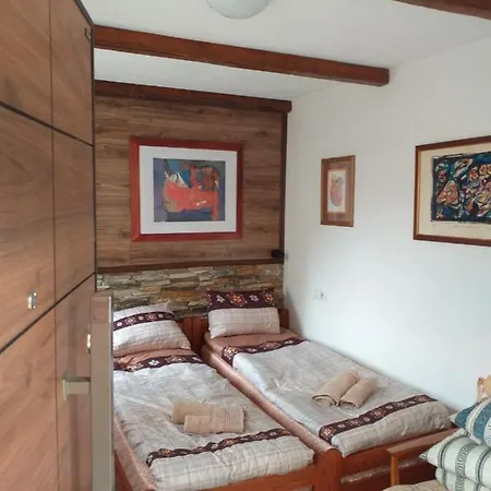 Restaurant And - T'ga Za Jug B&B *