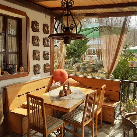 Restaurant And - T'ga Za Jug Lazaropole
