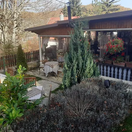 Bed & Breakfast Restaurant And - T'ga Za Jug *